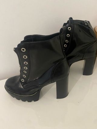 Botines Zaira cremallera y plataforma