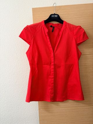 Blusa Mango manga corta coral