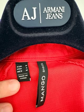 Blusa Mango manga corta coral