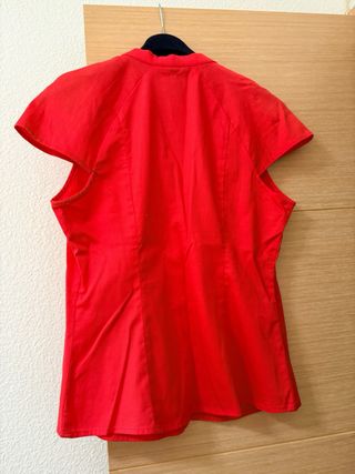 Blusa Mango manga corta coral
