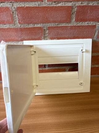 Caja cuadro eléctrico Hager