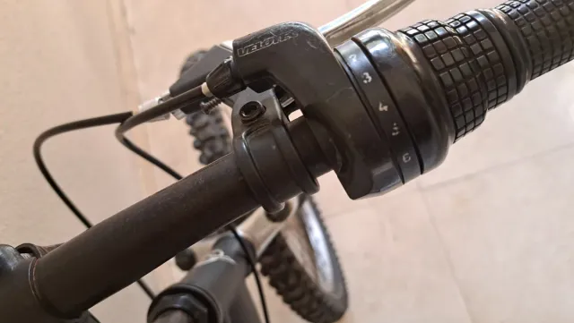 Bicicleta infantil AVIGO