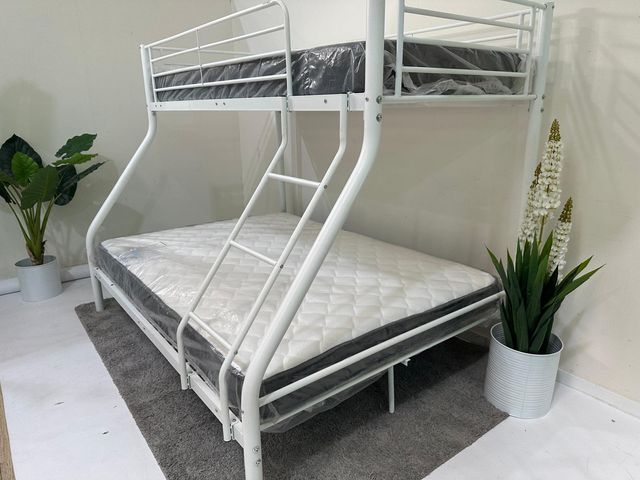 Litera metálica blanca