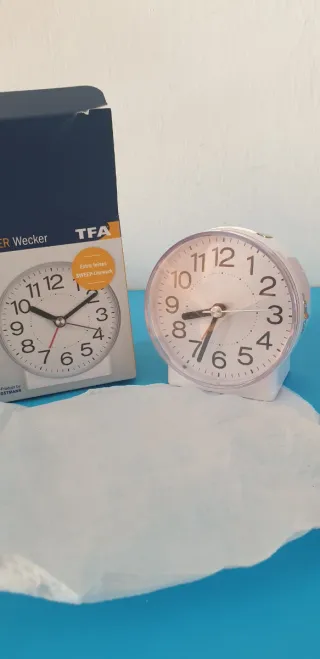 Sveglia analogica TFA Extra leises