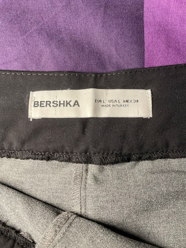 Falda gris de bershka