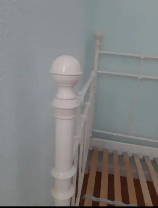 Cama TROMSNES Forja Blanco + somier LÕNDINGEN IKEA