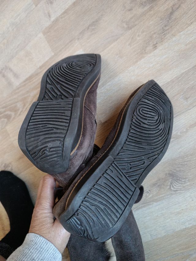 Stivaletti in pelle scamosciata marrone