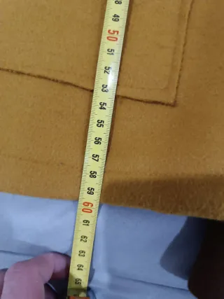 Coppia cappottini marrone e senape