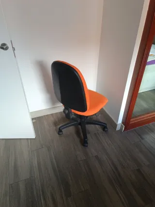 Silla de escritorio naranja