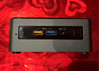 MiniPC Intel NUC7CJYH - 16GB RAM, 240GB SSD