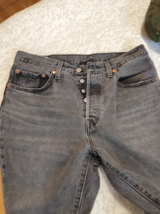 Levi's 501 Jeans W30 L32 Gris