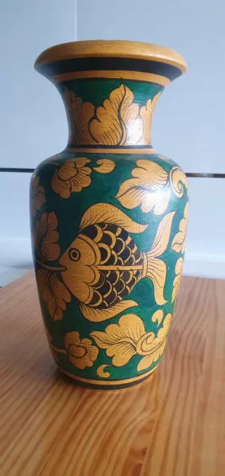 Jarrón Decorativo de Resina de Madera