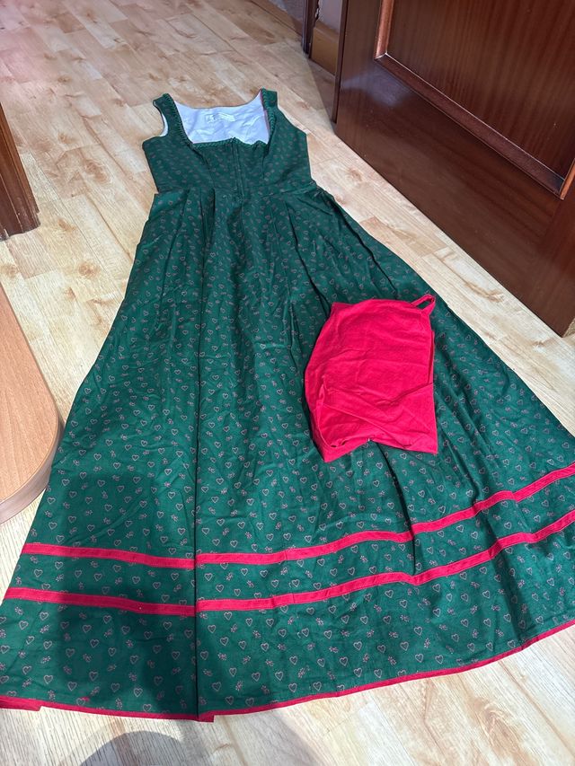 Traje Alemán Oktoberfest Verde y Rojo