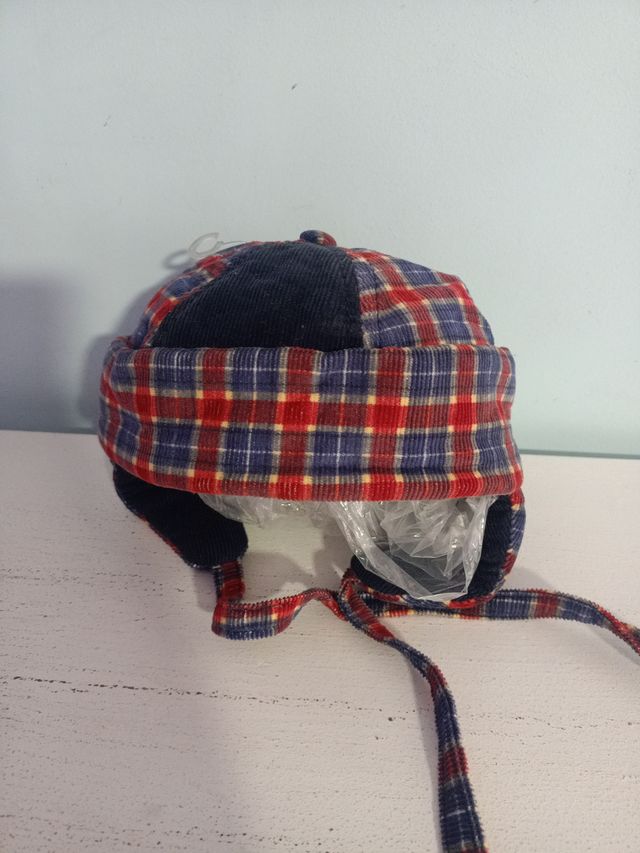 Gorro infantil cuadros con orejeras