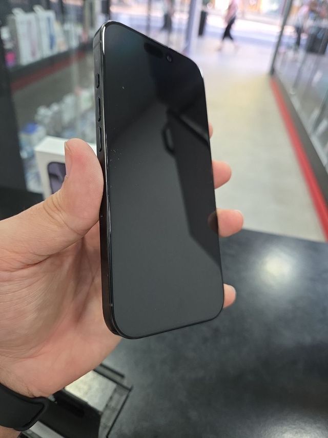 iPhone 16 Pro 128GB Negro Titanio