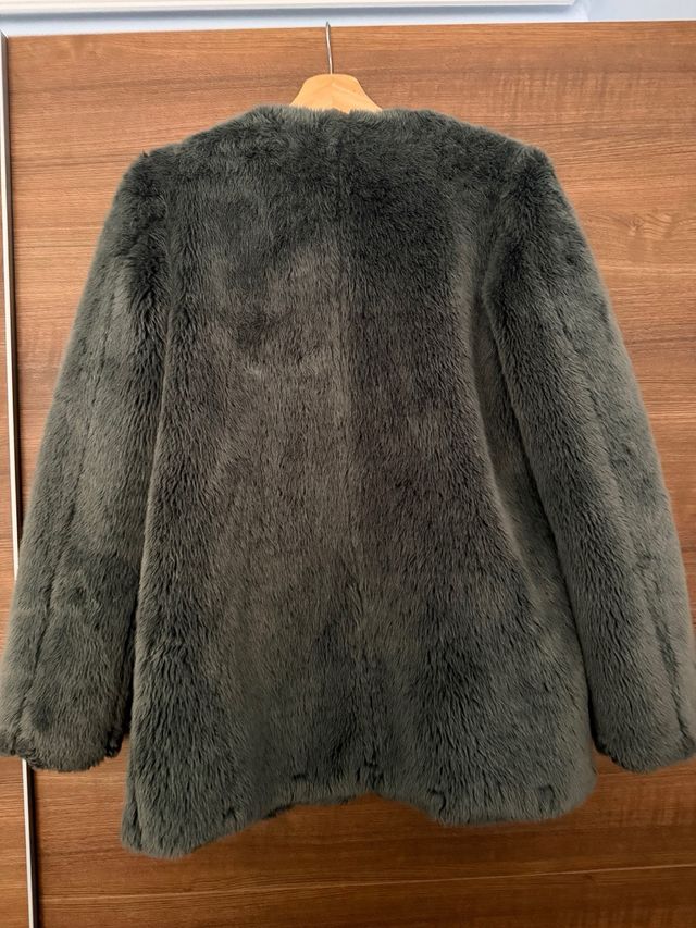 Abrigo gris Fórmula Joven