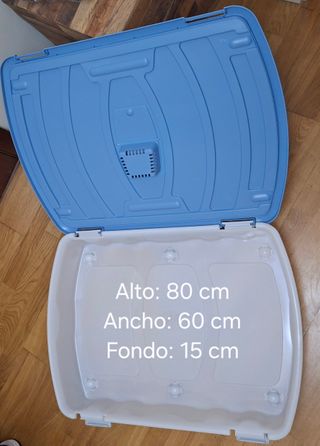 Scatole organizzative ideali per vestiti o documenti