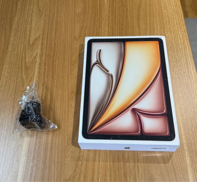 iPad Air 2025 11 M3 128GB Starlight