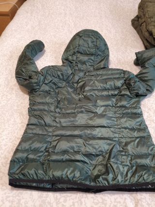 Plumas Esprit Mujer Verde
Talla 40-42 muy ligero