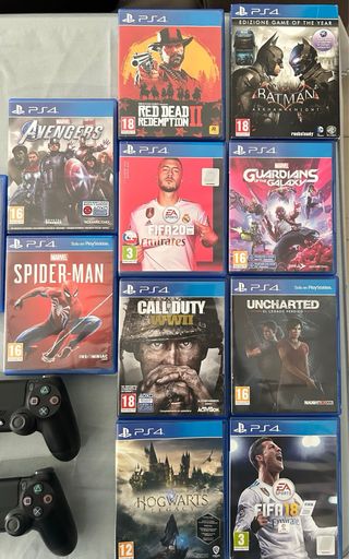 PS4 (PlayStation 4) Negra + 9 Juegos