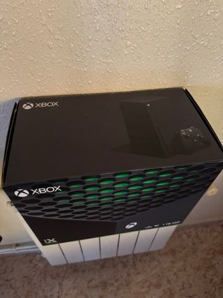 Caja Xbox Series X 1TB SSD