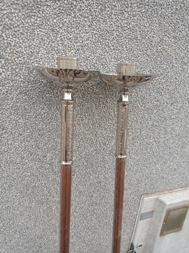 Ciriales de bronce niquelado