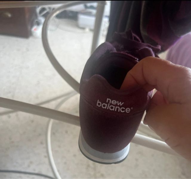 Deportivas New Balance burdeos