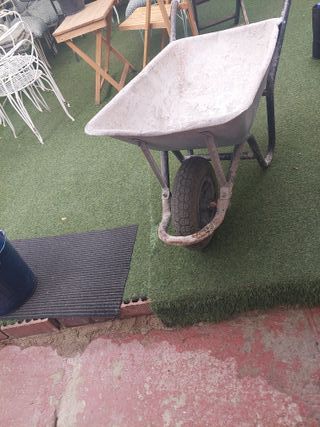 Carretilla de obra metálica