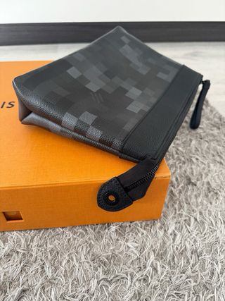 Louis Vuitton Voyage Souple Damoflage