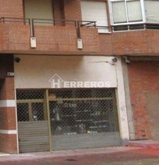 Local comercial en venta en Universidad - Los Lirios en Logroño