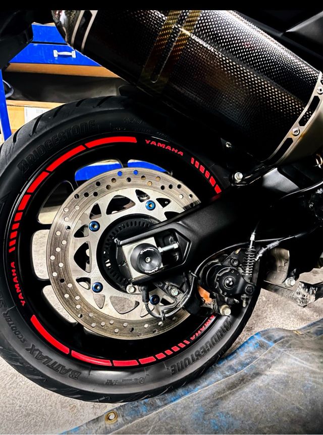 Pinza Freno Trasera Yamaha Tmax