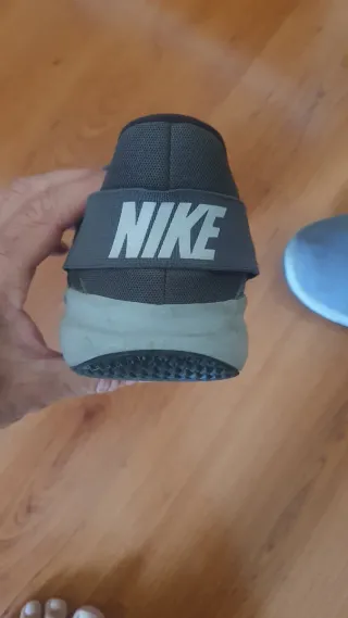 Zapatillas Nike Grises