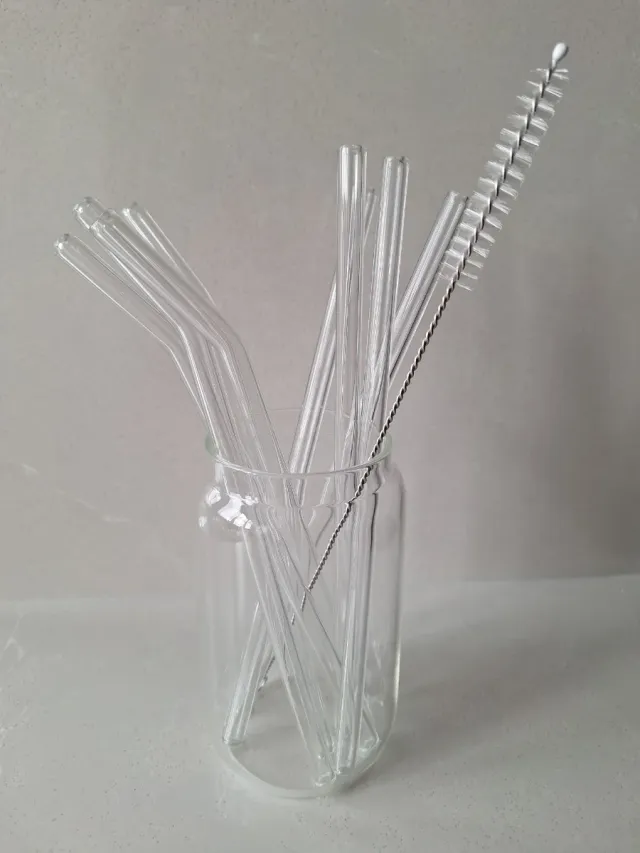 Vaso cristal + 8 pajitas cristal + limpiador