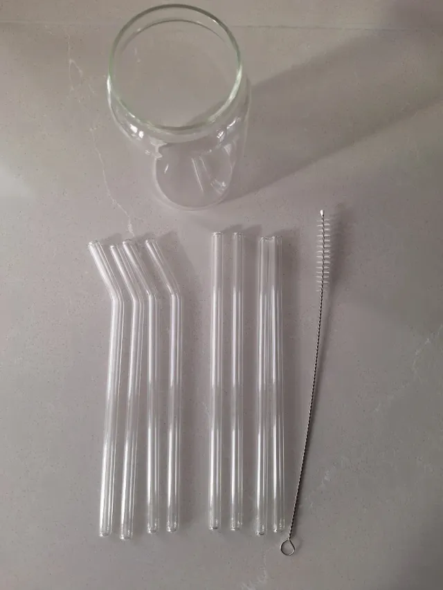 Vaso cristal + 8 pajitas cristal + limpiador