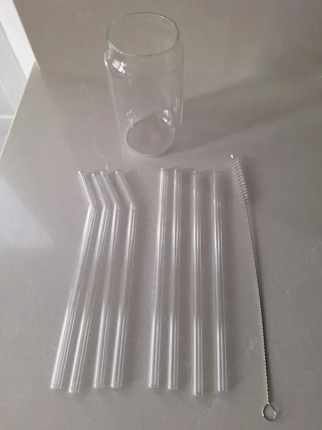 Vaso cristal + 8 pajitas cristal + limpiador