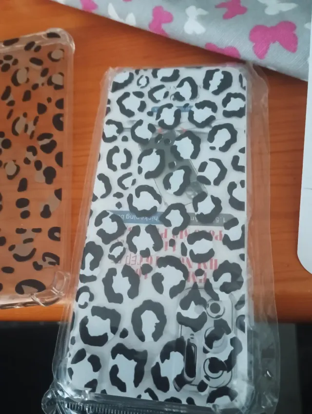 Funda móvil estampado leopardo
