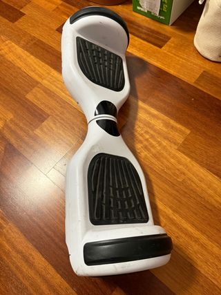 Hoverboard blanco con luces de colores y música