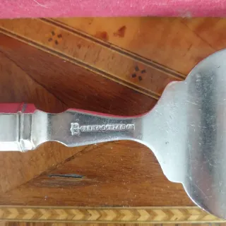 Antiguo juego de cubertería. Daniel & Arter.