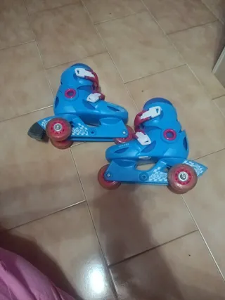 Patines infantiles ajustables azules