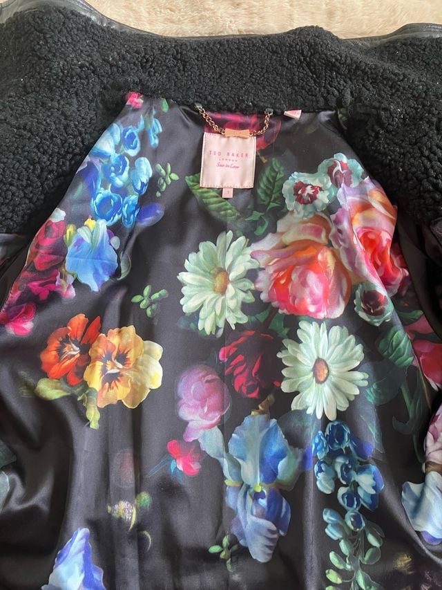 Chaqueta Piel Mujer Ted Baker Negra. 