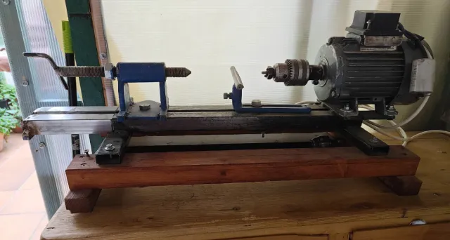Torno casero madera 2 fases 220V