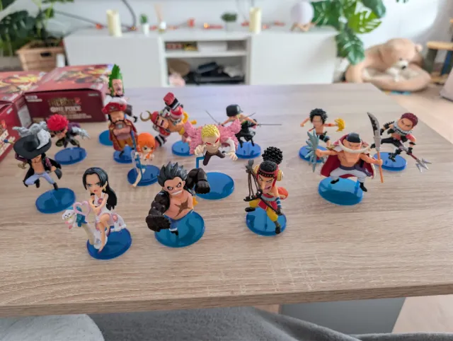 Lote 14 figuras One Piece Adverge Motion Banpresto