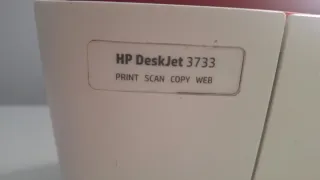 Impresora Roja y Blanca