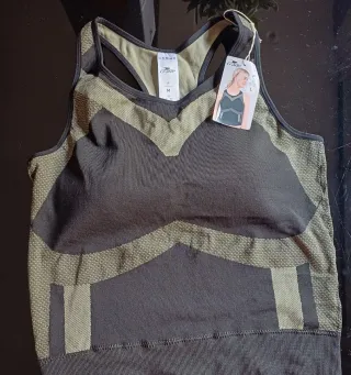 Top deportivo Crane Talla L