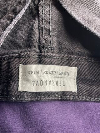 Pantalón corto Bershka negro desgastado Talla M