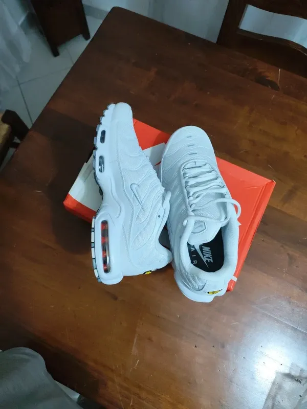 N݉i݉ke     A݉i݉r    M݉ax    Pl݉us Talla 40 Blancas