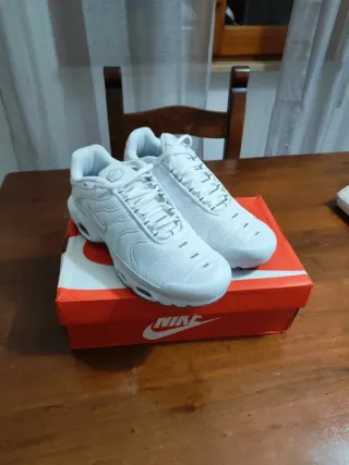 N݉i݉ke     A݉i݉r    M݉ax    Pl݉us Talla 40 Blancas