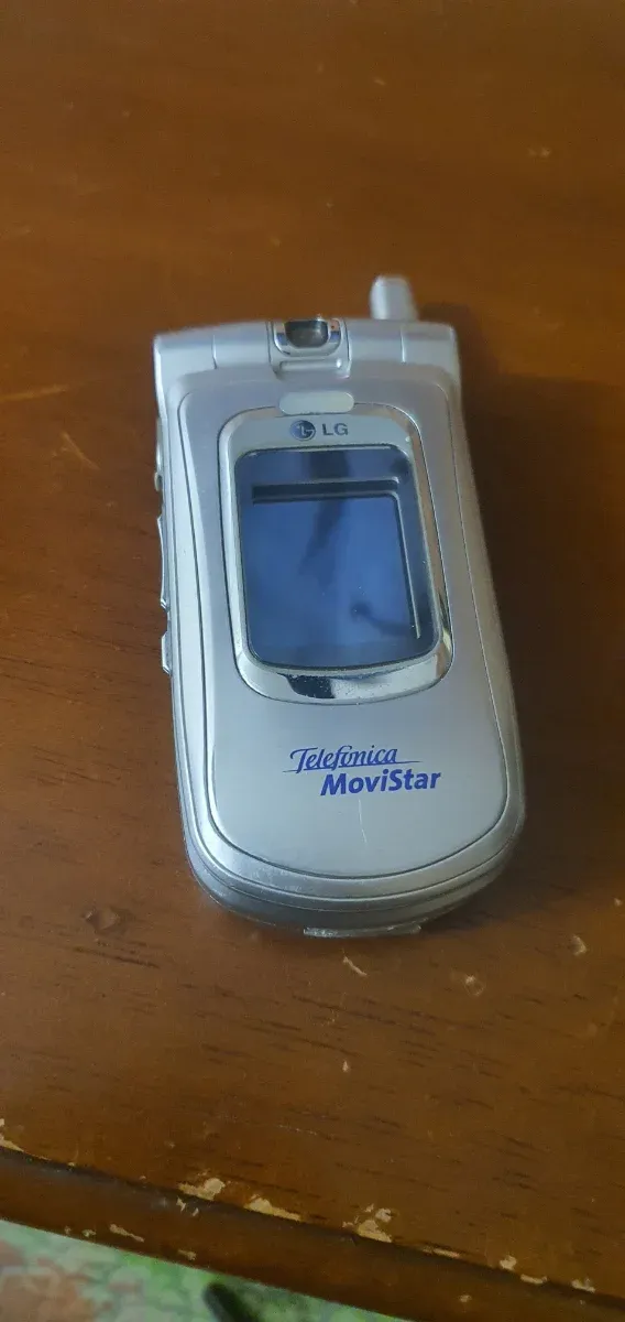 Cellulare LG U8150 Argento