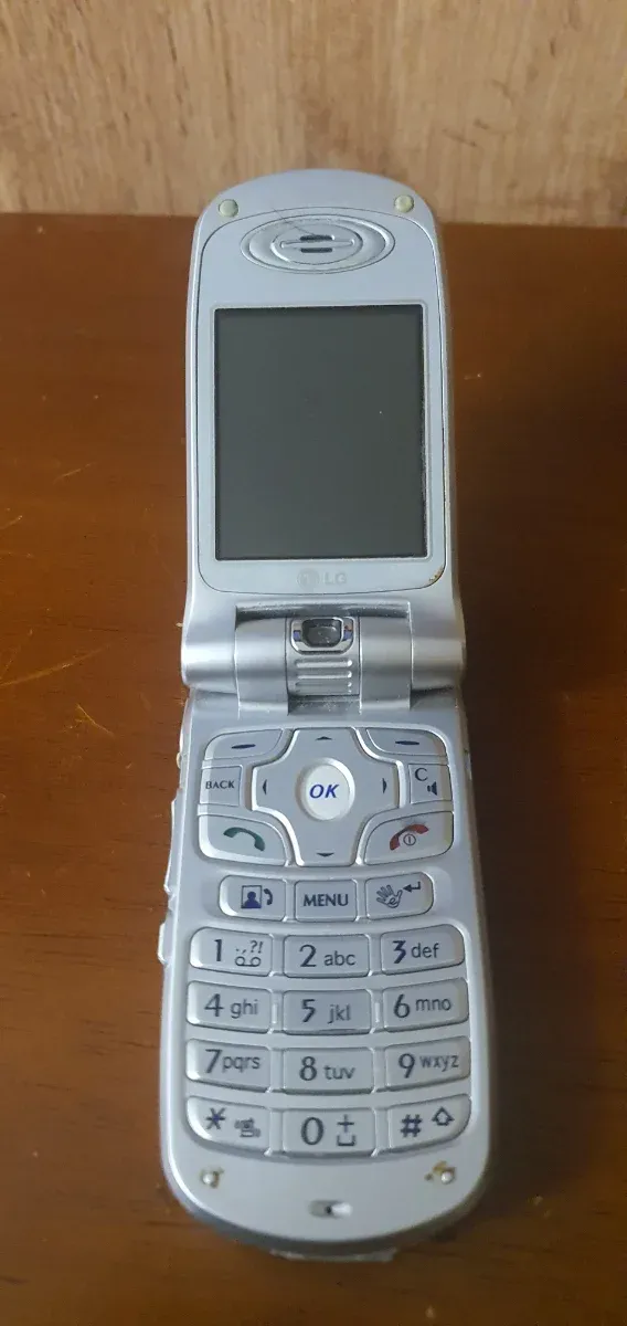 Cellulare LG U8150 Argento