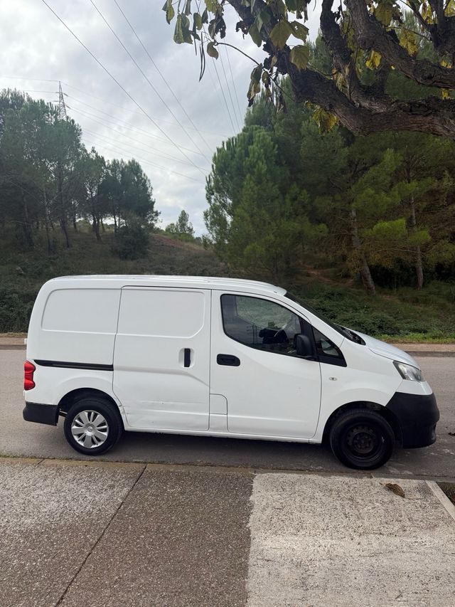 Nissan NV200 2017 etiqueta C